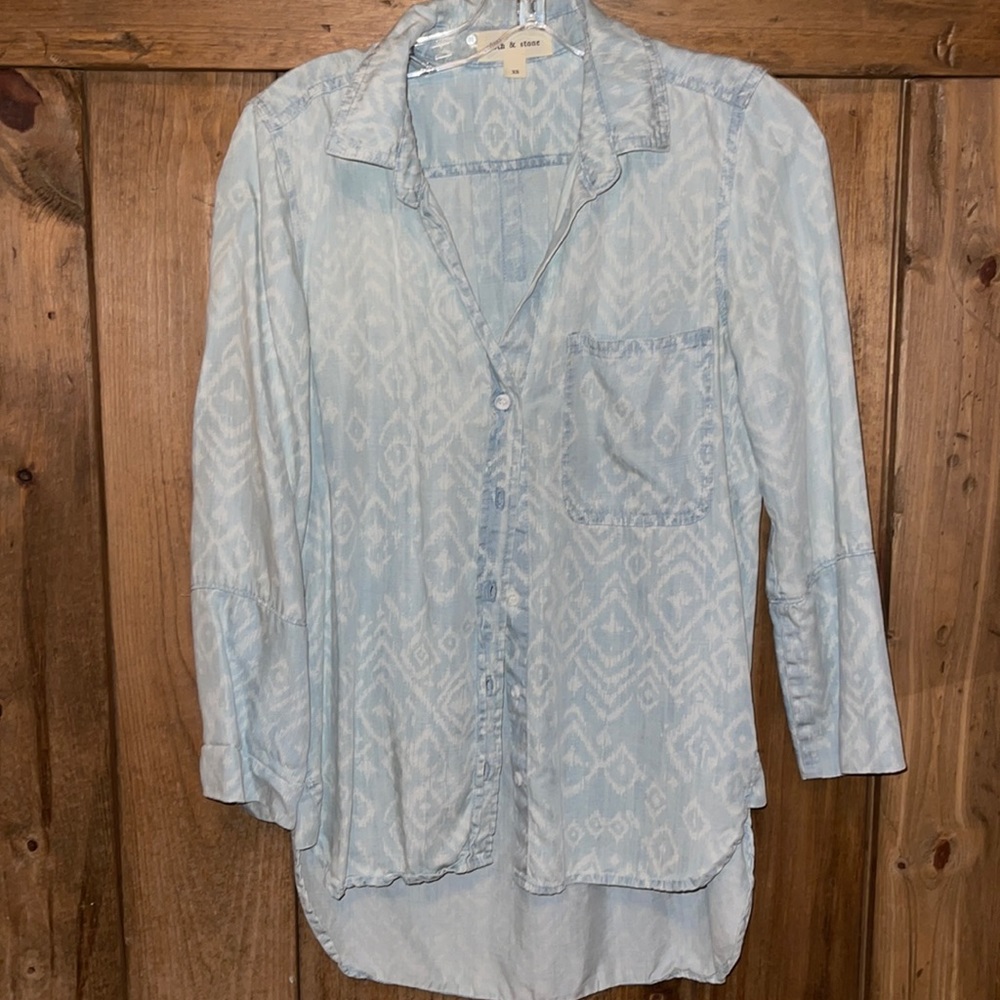 Cloth & Stone Chambray Buttondown